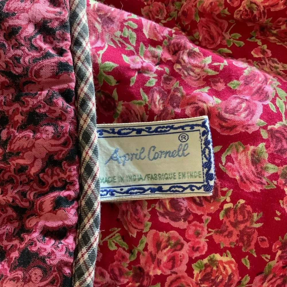 April Cornell Full/Double Vintage Reversible Bed Patchwork Quilt Roses Cherubs - Picture 11 of 14